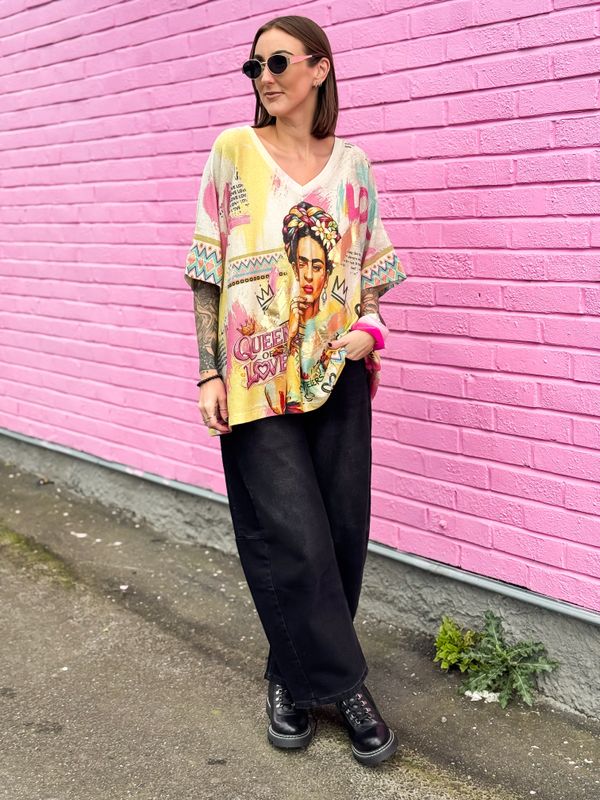 Frida Queen Tee