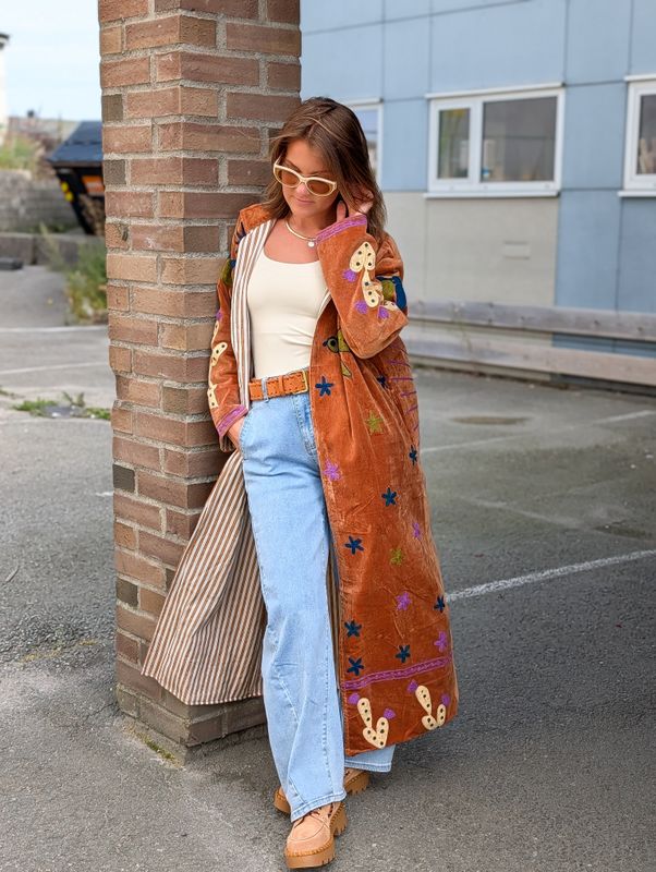 Suzani Velvet Long Kimono Qnuz