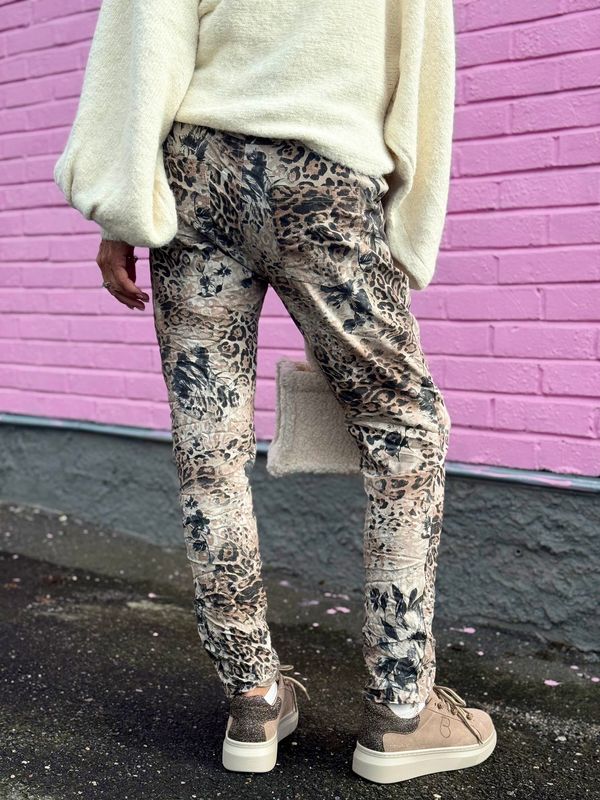 Belted Stretchy Pant