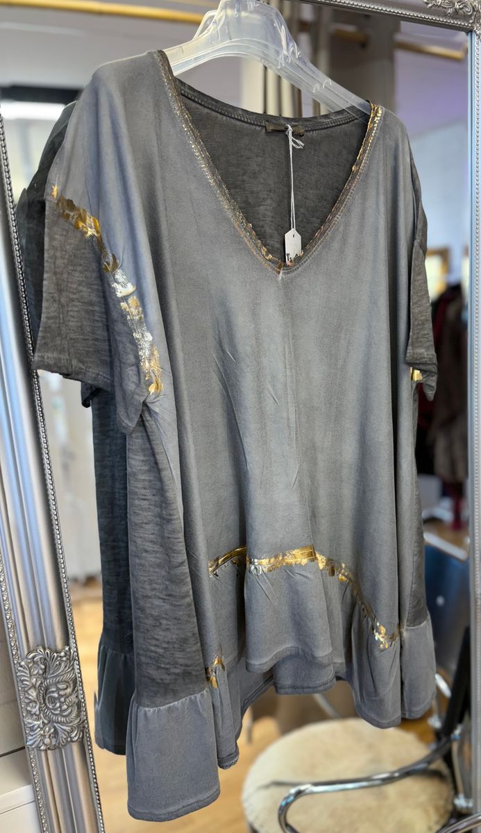 Goldie Washed Tee