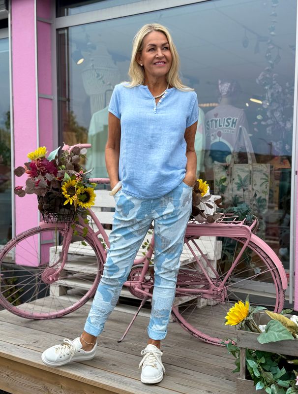 Blue Camo Stretchy Pant