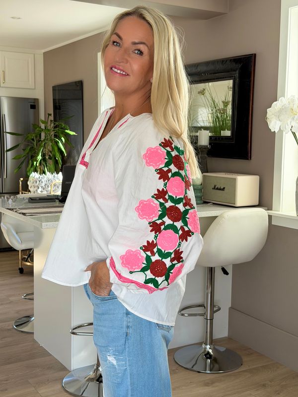 Embroidery Bohem Blouse Qnuz