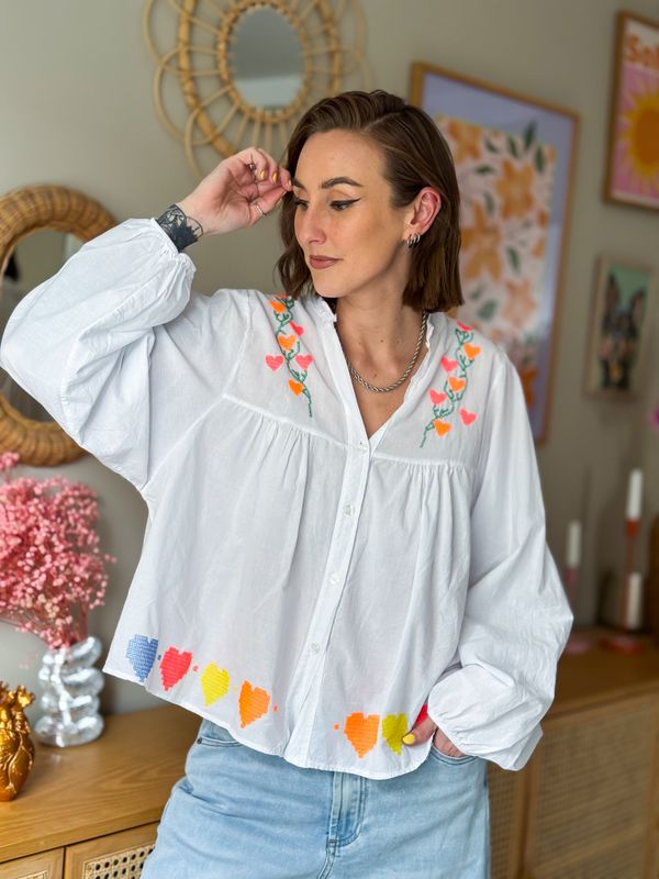 Embroidery Blouse Qnuz