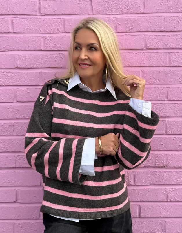 Stripe Gold Heart Knit Qnuz