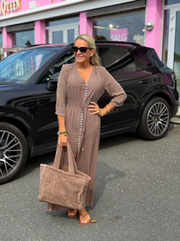 Caroline Maxi Dress Last Queen
