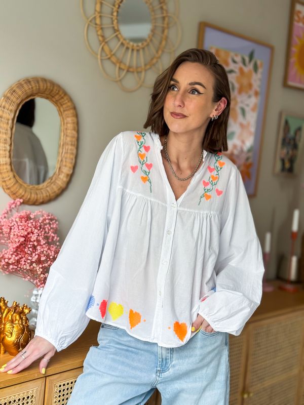 Embroidery Blouse Qnuz